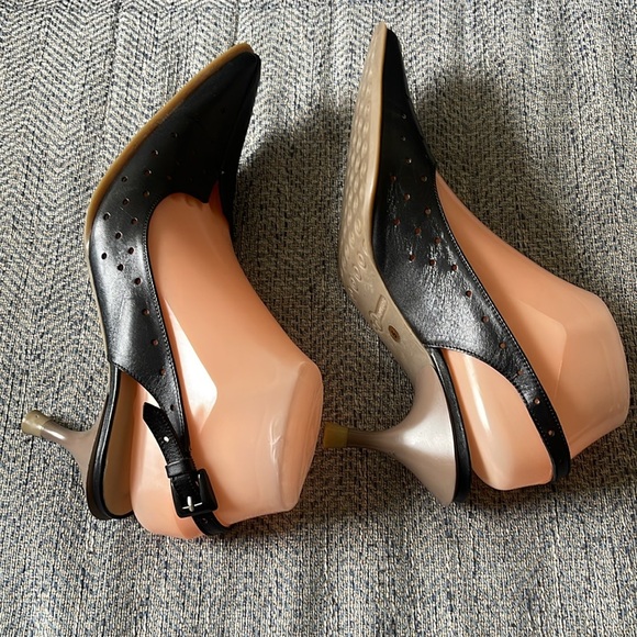 Mosquitos Women’s Black Perforated Leather Sling Back kittens Shoes Size: 5 - Picture 6 of 13